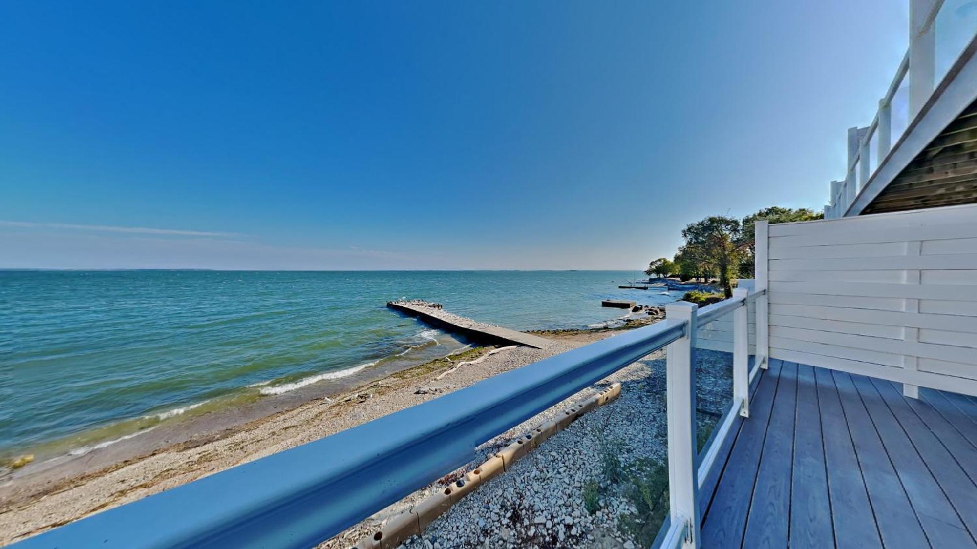 Put-In-Bay Waterfront Condo #107 Exterior photo